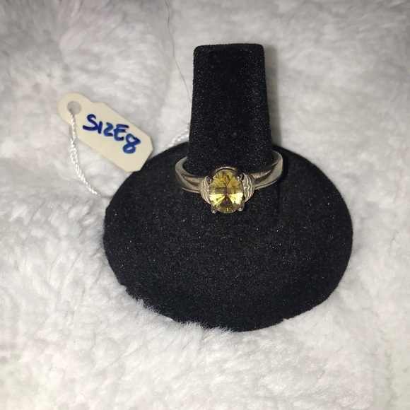 Canary yellow genuine crystal & sterling silver ring w/ whale tail bezel setting - Picture 1 of 4